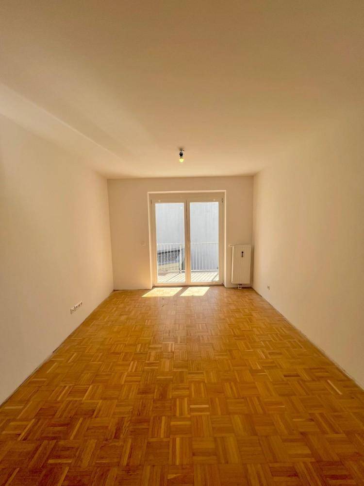 1_Zimmer (Exposé Hochformat)