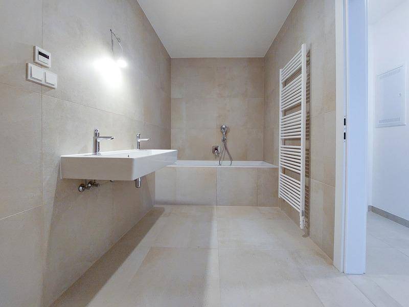 Durchdachte 3-Zimmer Wohnung mit ganz viel Licht, Balkon und eigener Terrasse - inkl. Deckenkühlung - Ansicht 4