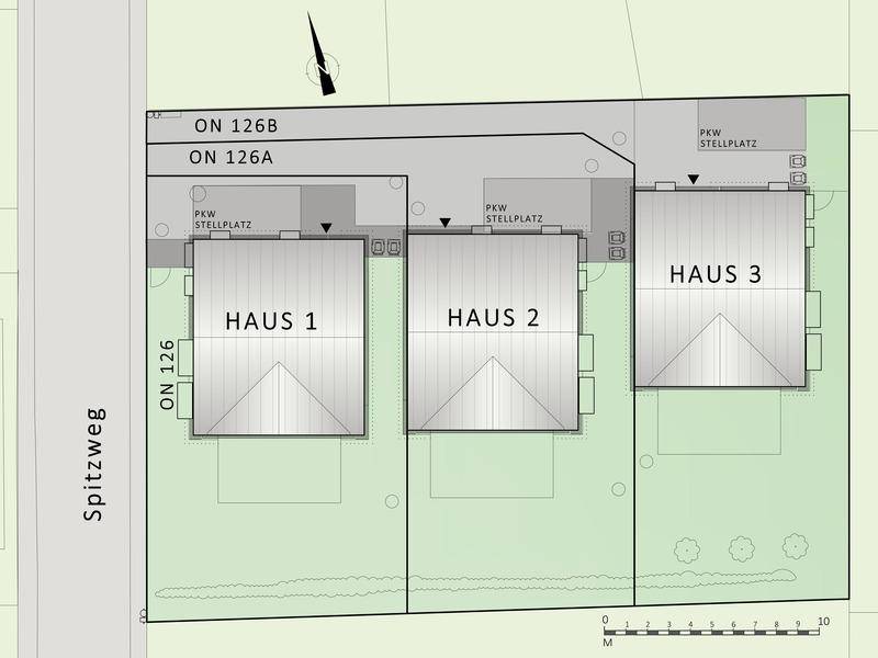 Übersichtlicher Lageplan mit drei Häusern, Parkplätzen und Zufahrtsstraße für Neubauten.