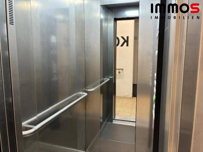 Lift vorhanden
