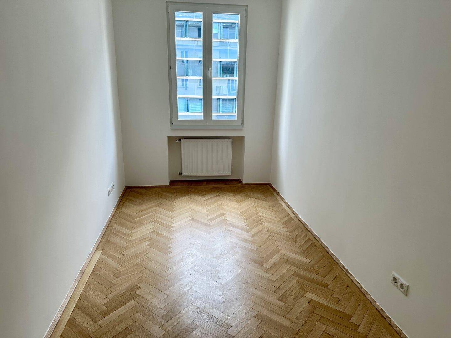 Erstbezug - Traumhafte 5 Zimmer Stadtwohnung mit Balkon - Mehr