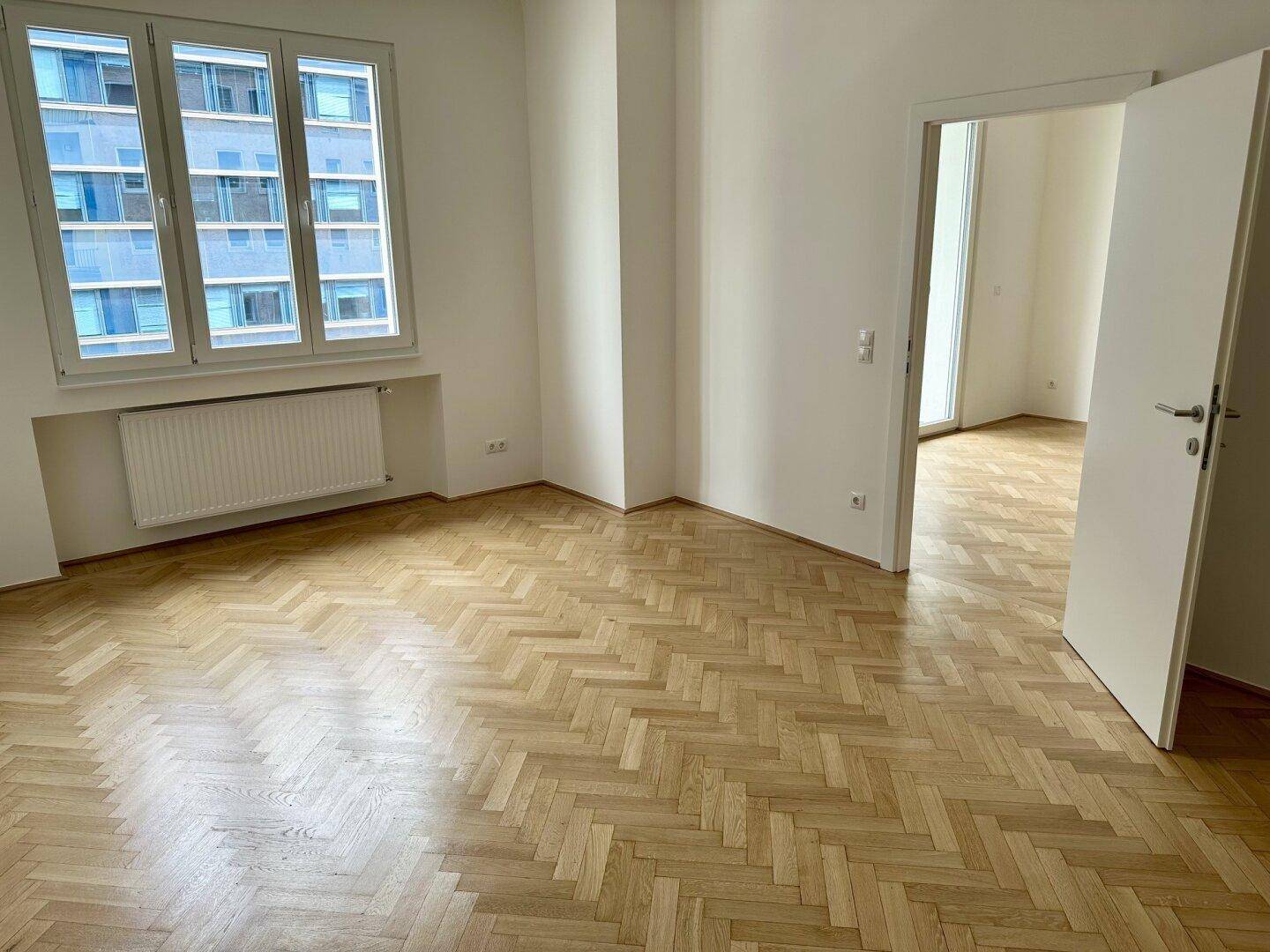 Erstbezug - Traumhafte 5 Zimmer Stadtwohnung mit Balkon - Ansicht 4