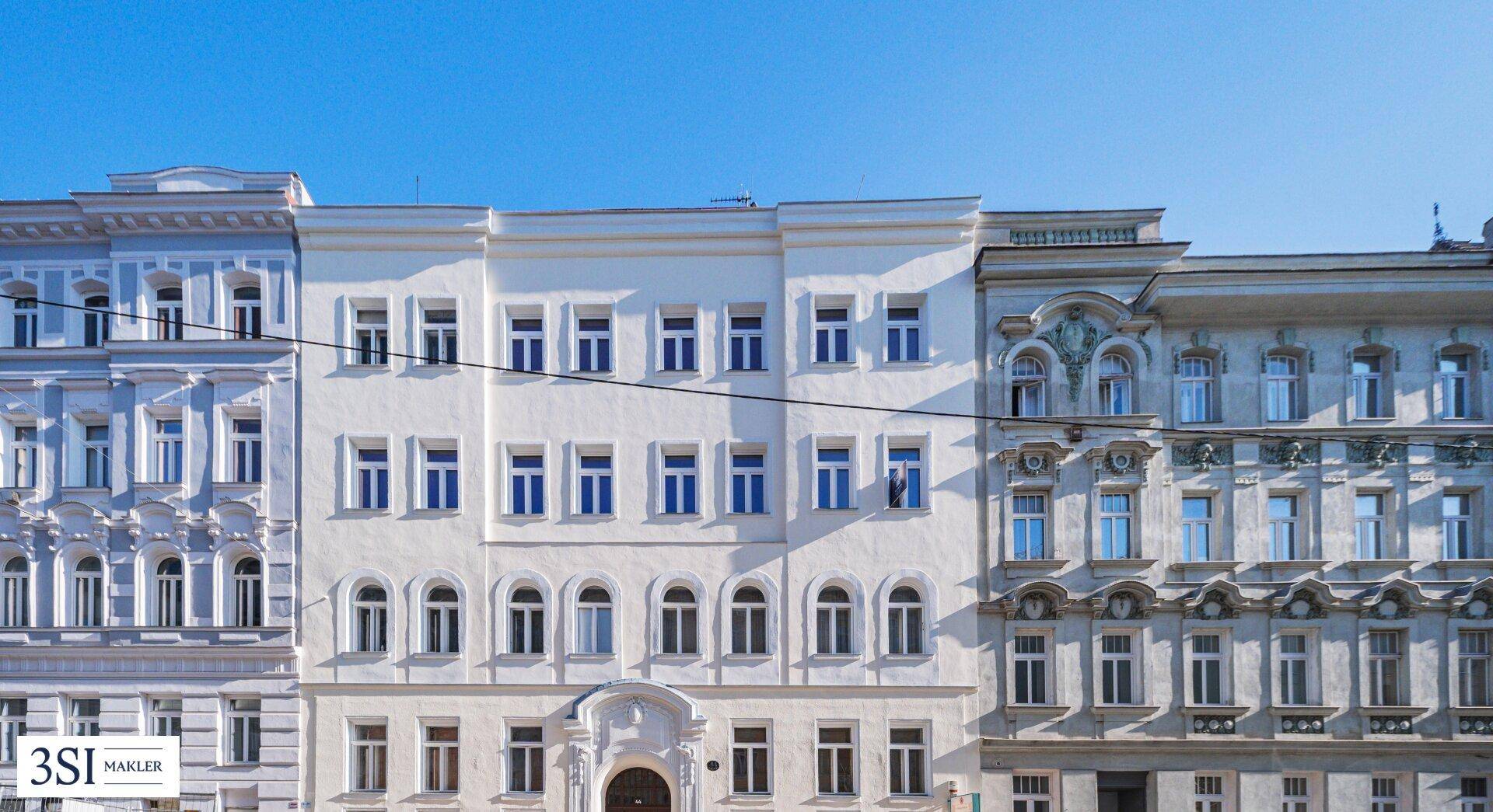Generalsanierte Altbauperle mit Balkon – Exklusives Wohnen mit Charme und Klasse - Ansicht 2