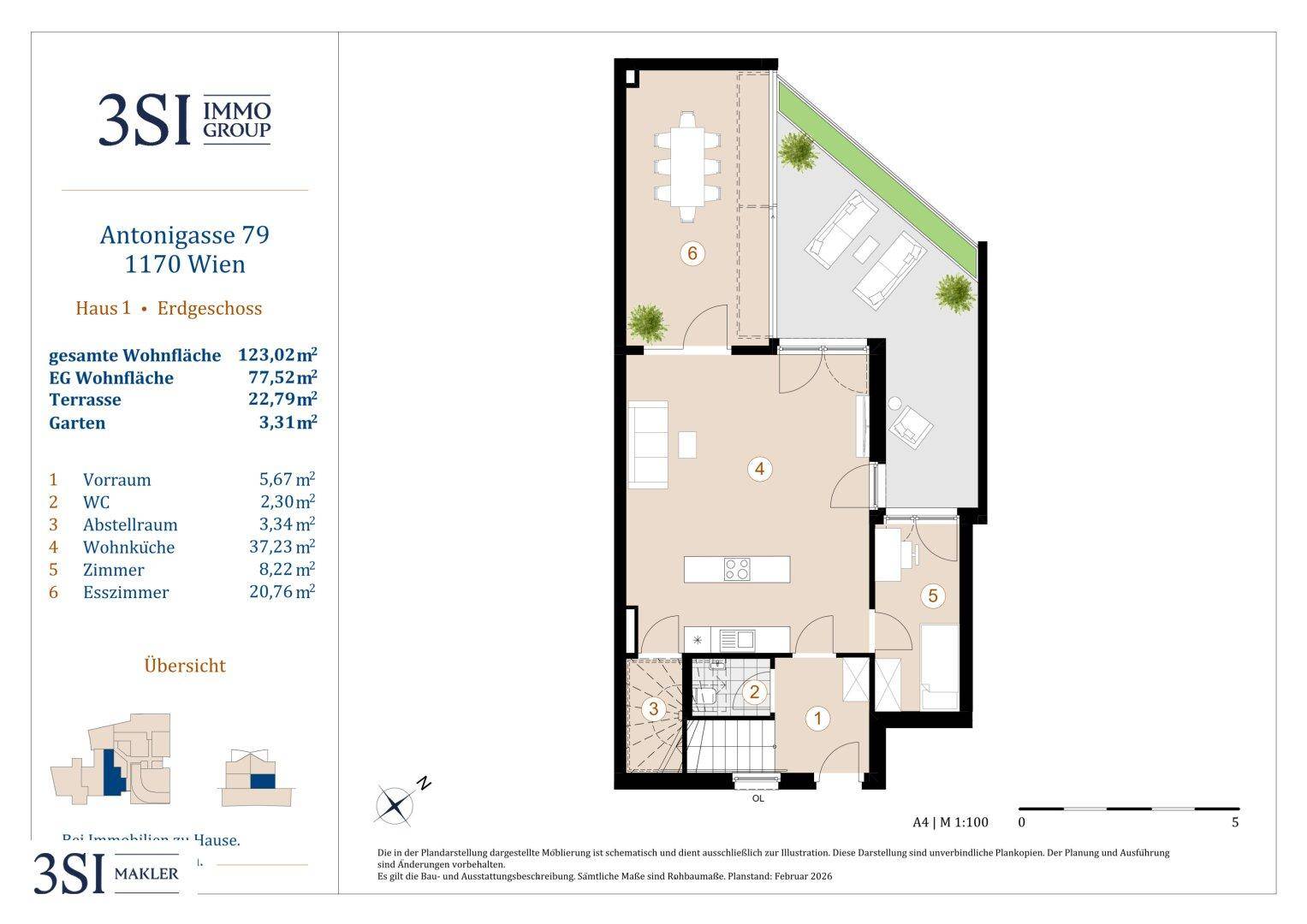 Grundriss des Erdgeschosses mit Wohnküche, Esszimmer, Terrasse und Gartenbereich.