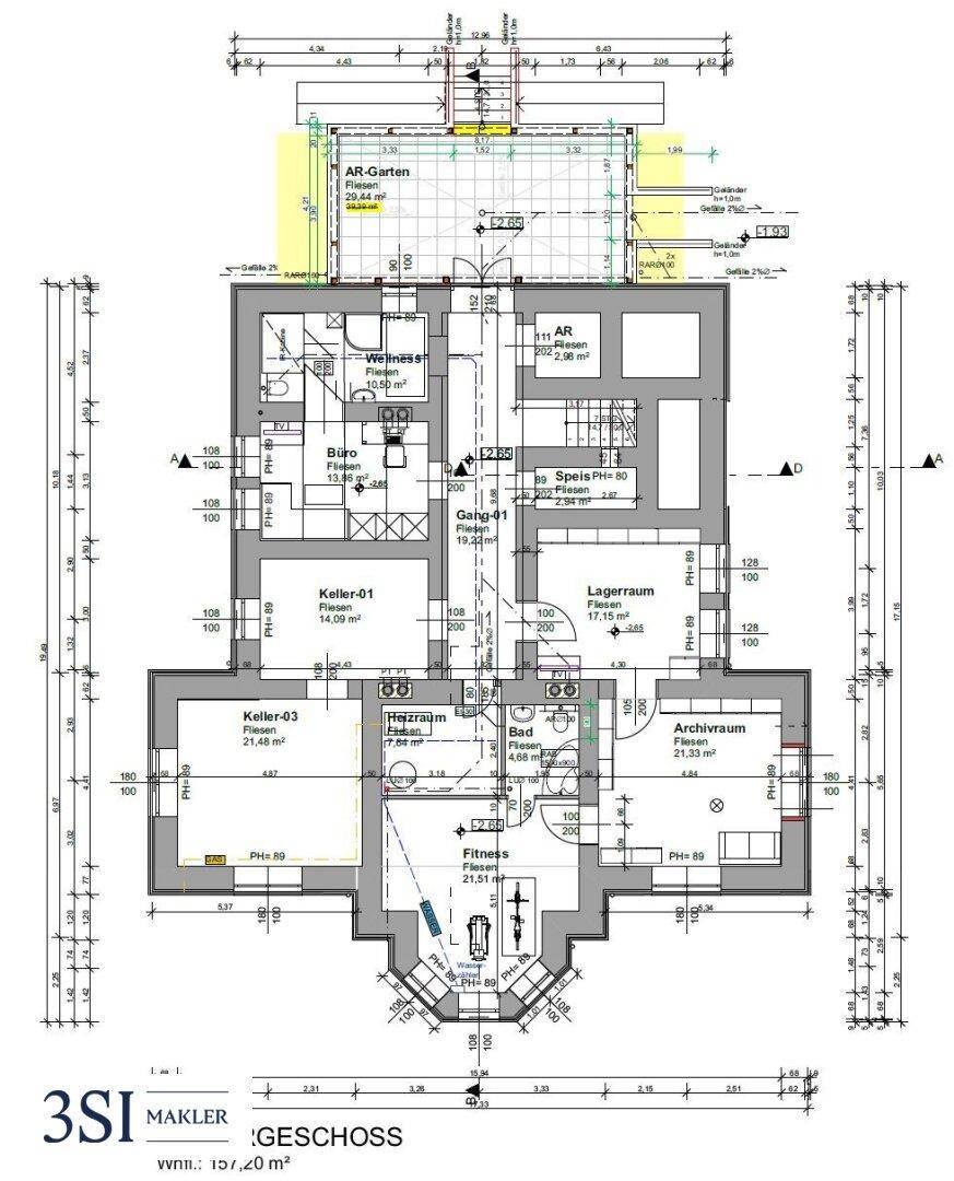Grundriss des Untergeschosses mit Wellnessbereich, Fitnessraum, Büro und verschiedenen Kellerräumen.