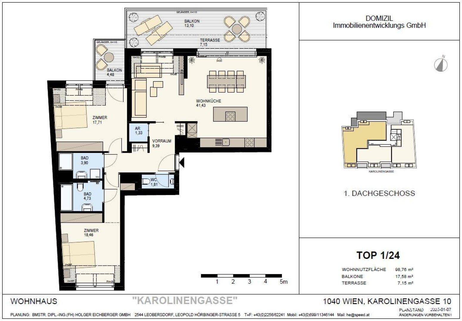 Grundriss einer Dachgeschosswohnung mit offener Wohnküche, zwei Schlafzimmern, Bädern, separatem WC, Balkonen und Terrasse.