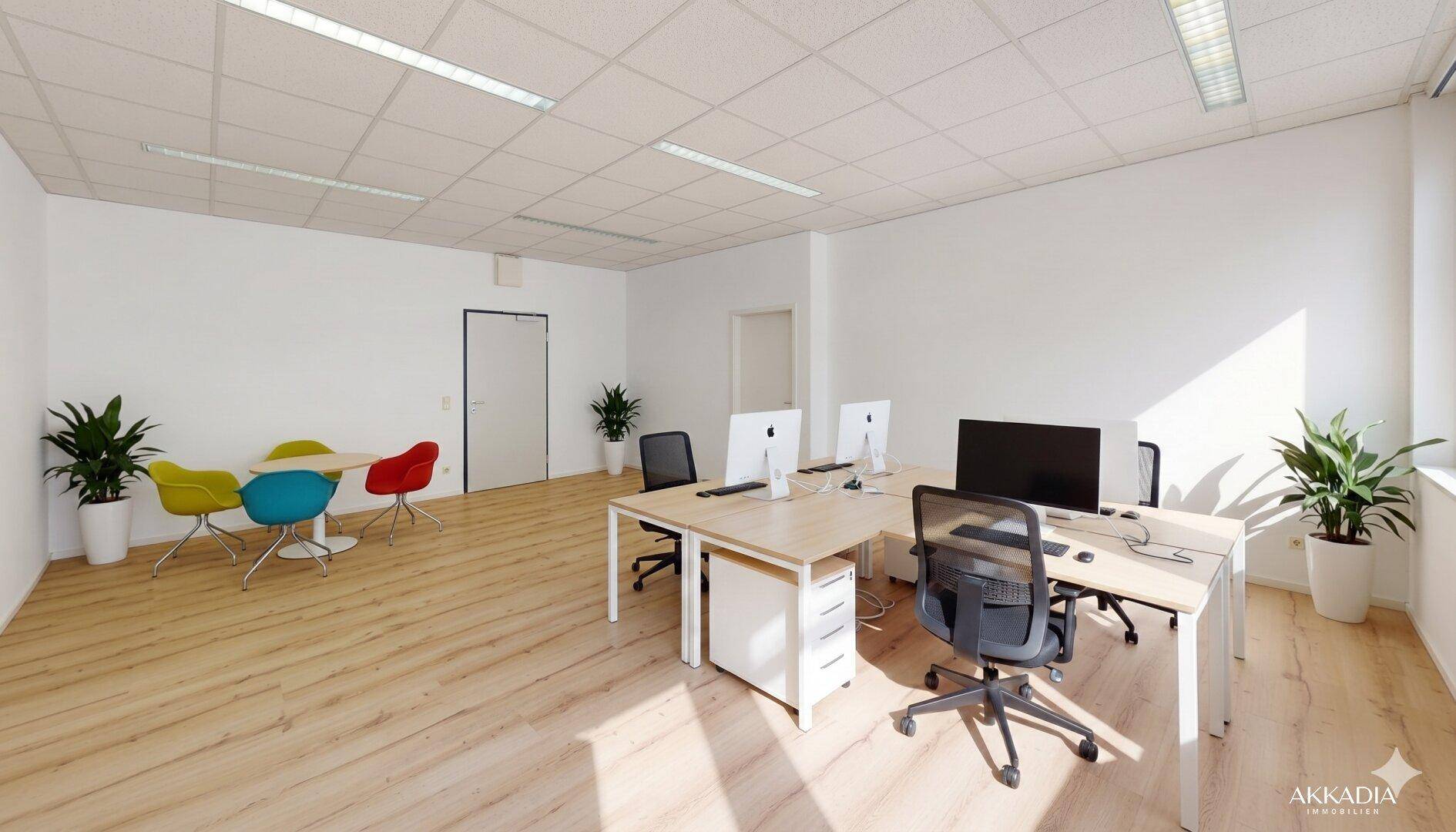 Kompaktes 1-Zimmer-Büro für effizientes Arbeiten - Mehr