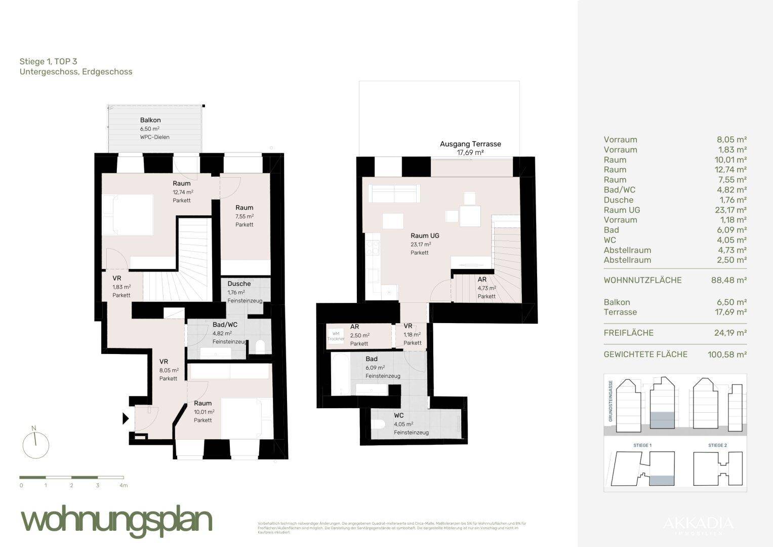 Grundrissplan einer Maisonette-Wohnung mit Balkon, Terrasse und mehreren Zimmern.