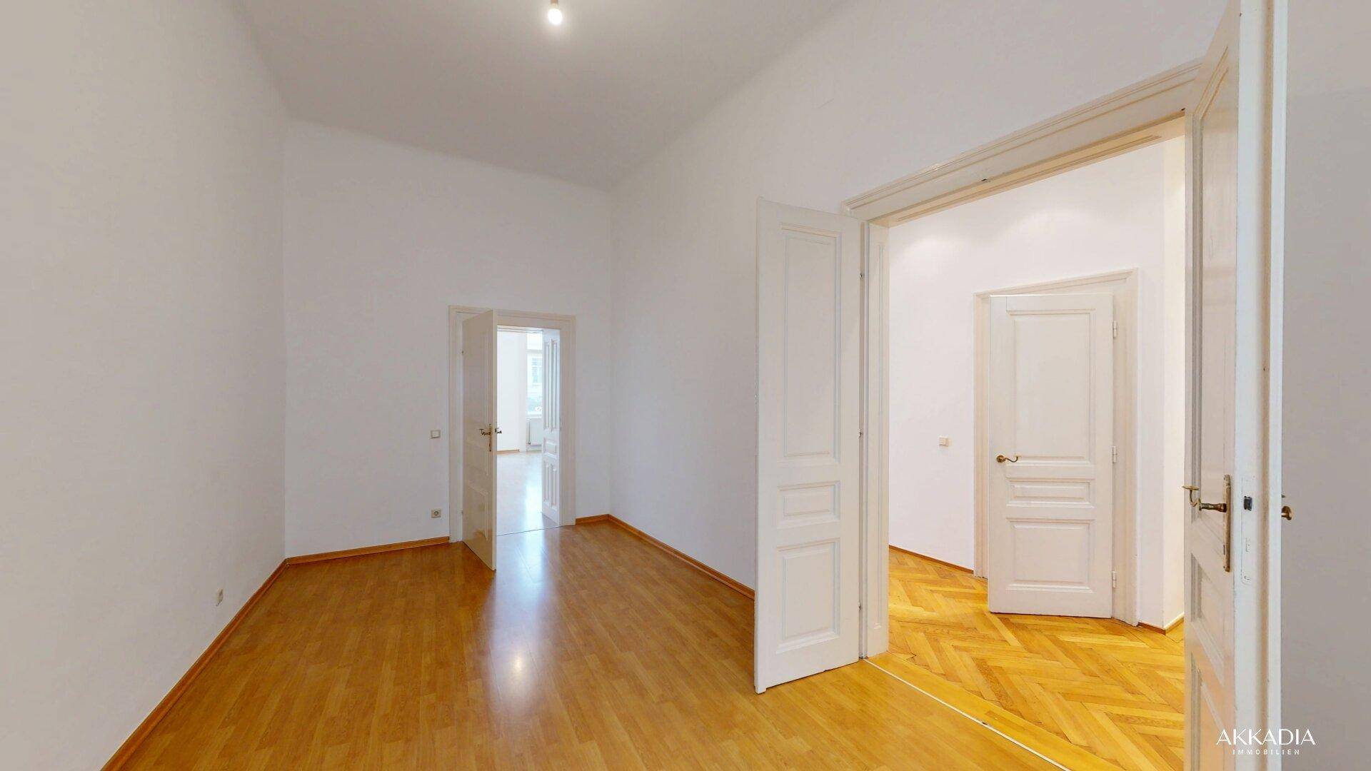 Renovierte 2-Zimmer-Wohnung – zentral begehbar &amp; unbefristete Miete – pohled 6