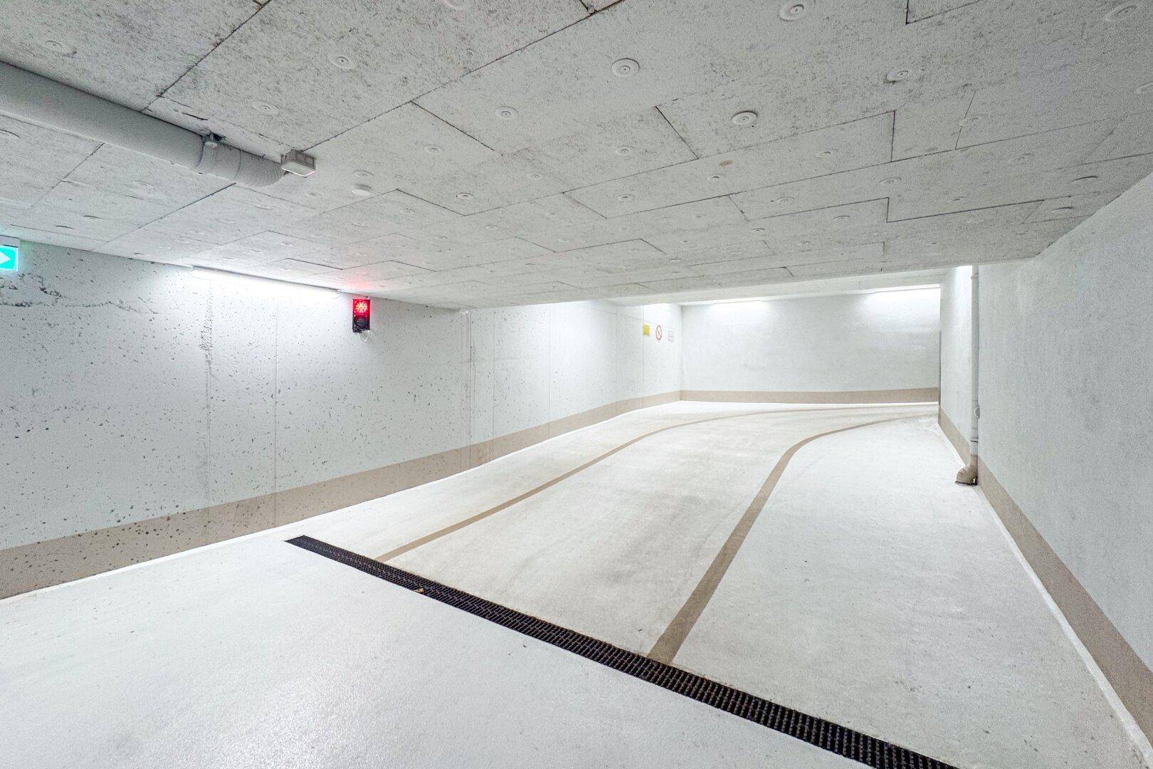ZENTRUM FUSSLÄUFIG | Neuwertige Wohnung mit Garten und Tiefgarage, fußläufig zum Markt und zur Innenstadt - Więcej