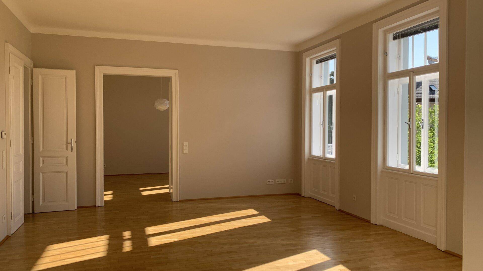 Traumhafte 4-Zimmer Etagenwohnung in generalsaniertem Altbau in absoluter Toplage - Vista 2