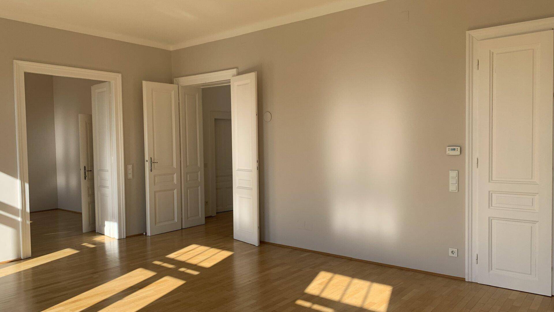 Traumhafte 4-Zimmer Etagenwohnung in generalsaniertem Altbau in absoluter Toplage - Vista 4