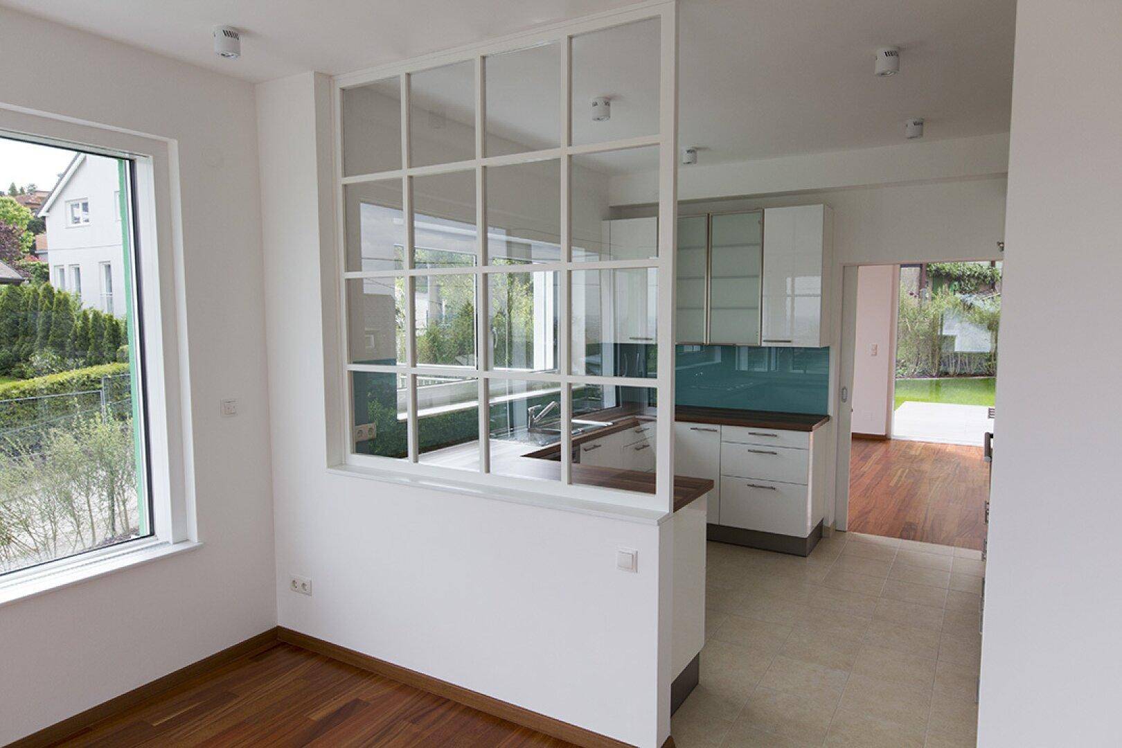 Modernes EF-Haus in Hanglage mit Terrassen, Hammer-Aussicht, Klima, Dornbach / Wien - Mehr