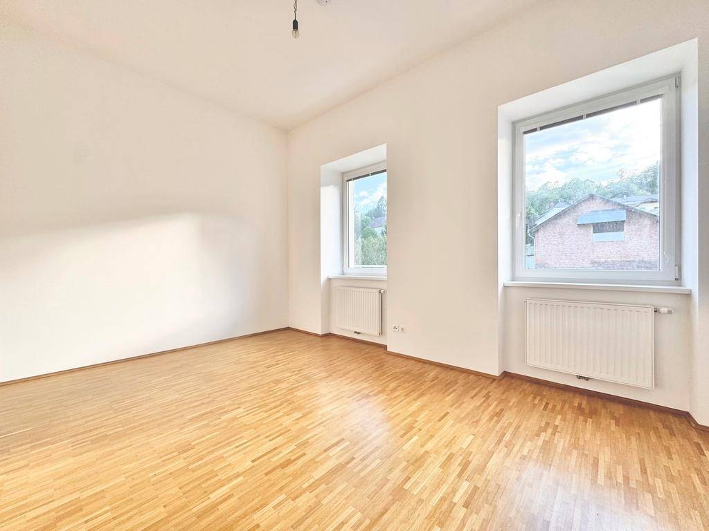 8243 PINGGAU | BALKONTRAUM | HELLE 2 ZIMMER | AUTOSTELLPLATZ INKLUSIVE | OPTIMALE RAUMAUFTEILUNG | TOPLAGE - Mehr