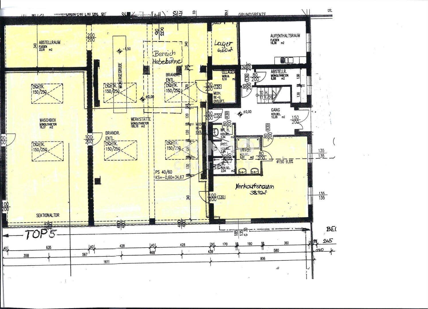 Grundriss eines Gewerbeobjekts mit verschiedenen Bereichen wie Werkstatt, Lager und Verkaufsraum.