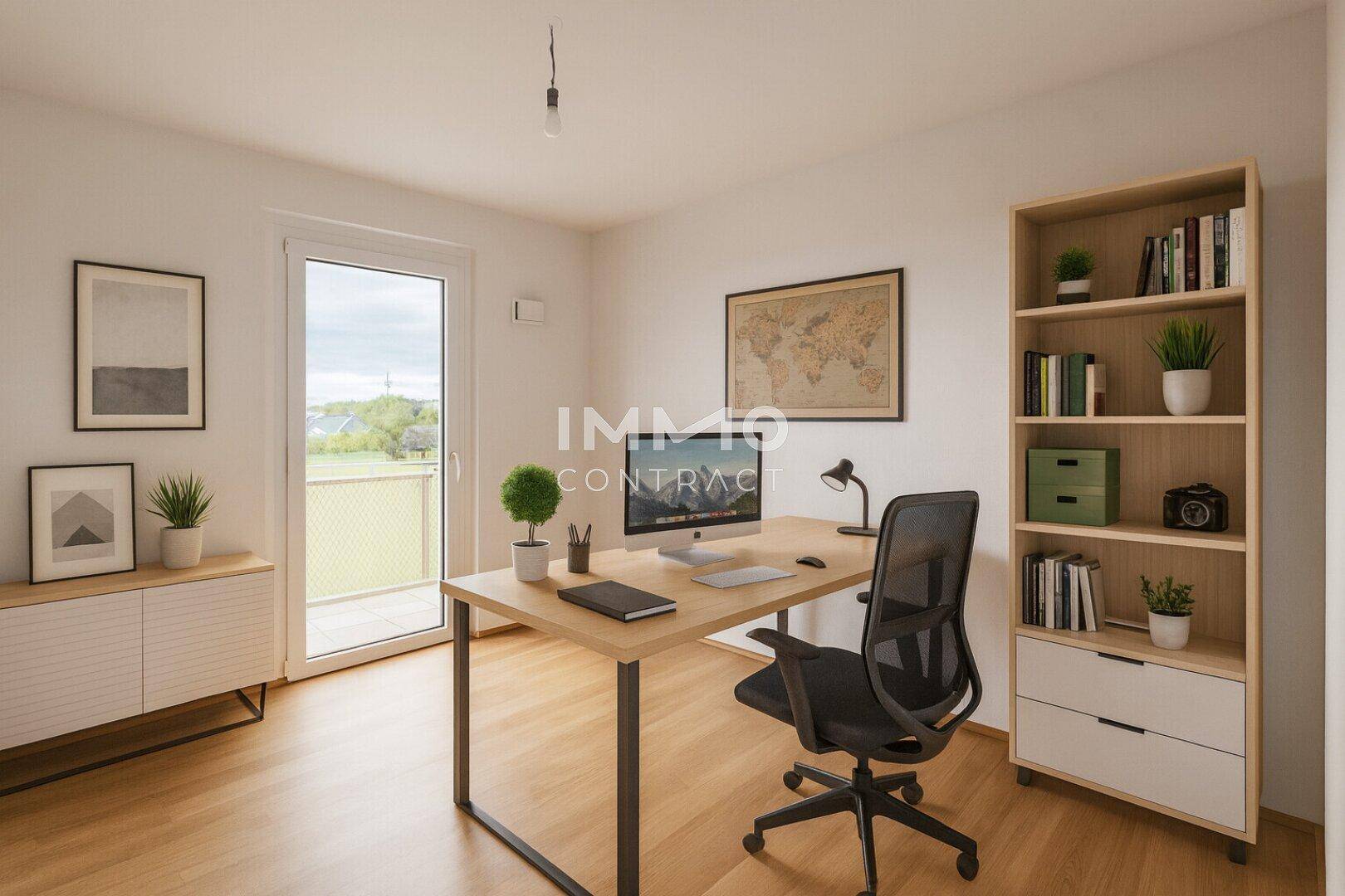 Helles Arbeitszimmer mit modernem Schreibtisch, Regal und Zugang zu einem Balkon.