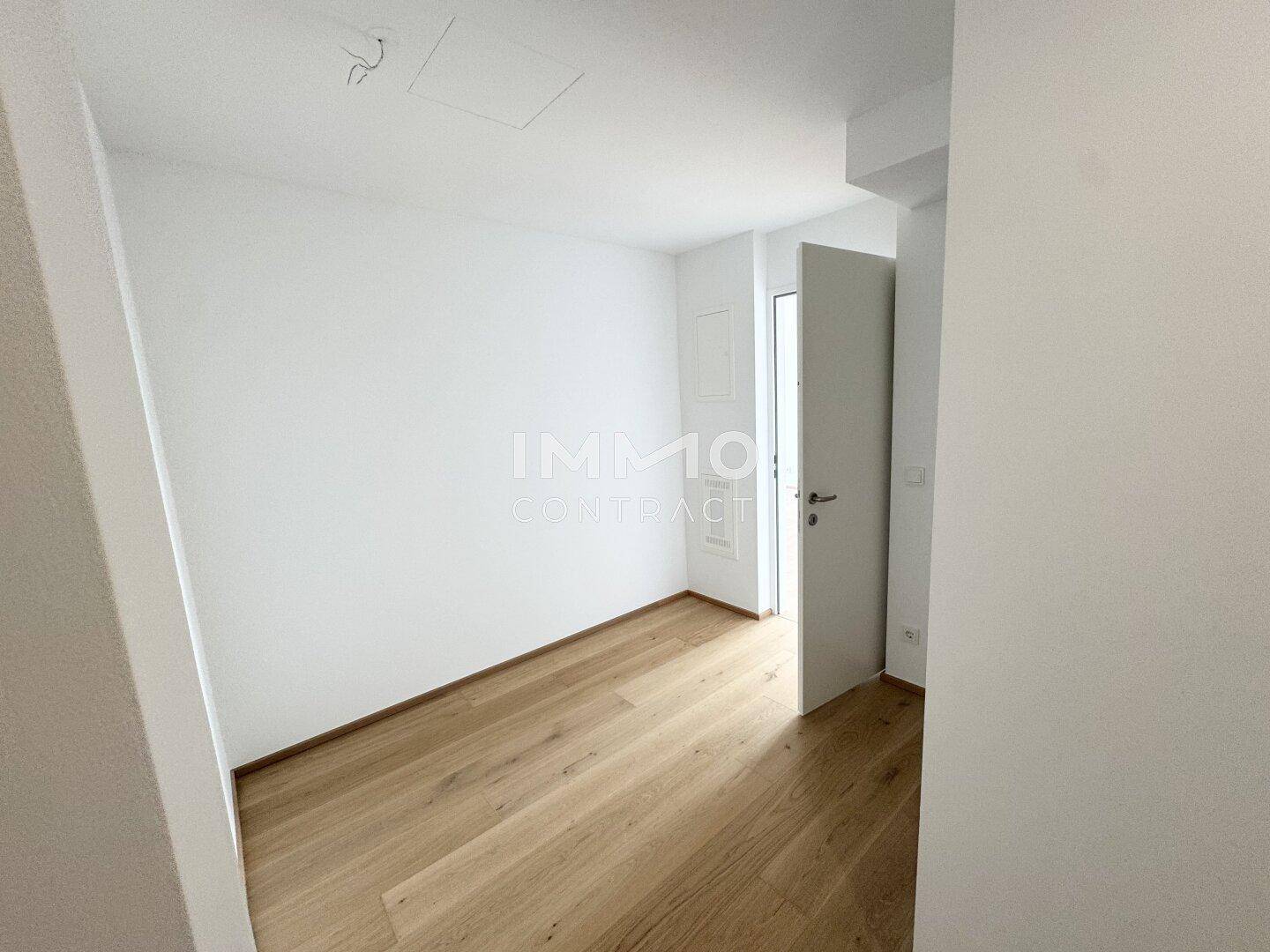 ERSTBEZUG: Der ultimative Ausblick! Freuen Sie sich auf einen modernen Lifestyle mit vielen Annehmlichkeiten! - Ansicht 4