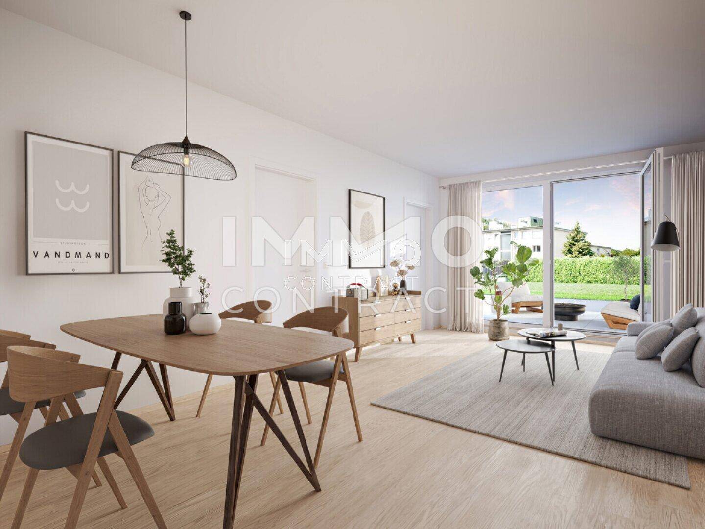 Heller Wohn-Essbereich mit modernem Design, Holzboden und Zugang zum Garten.