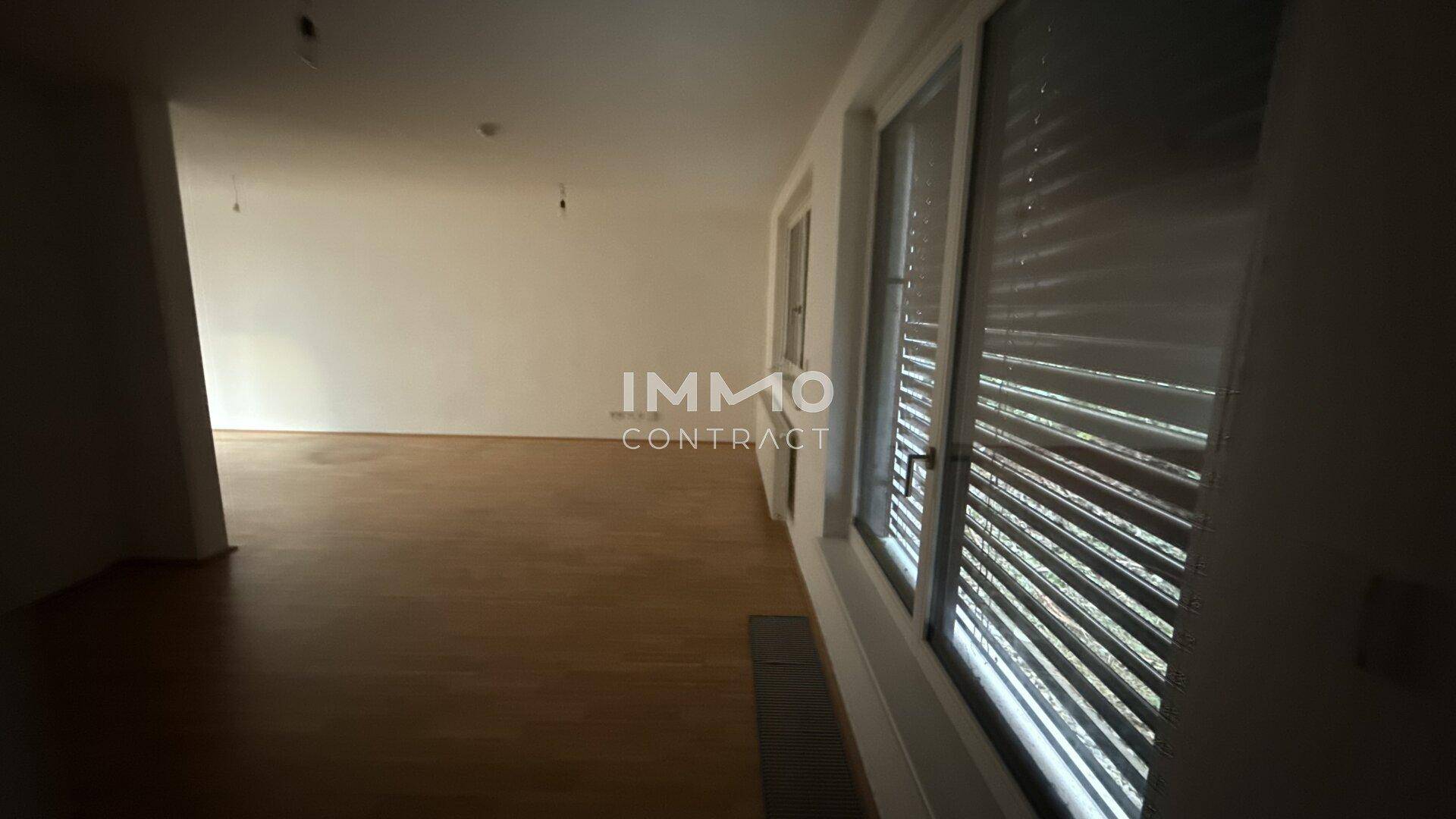 Einzigartiges Büro mit toller Terrasse! – další