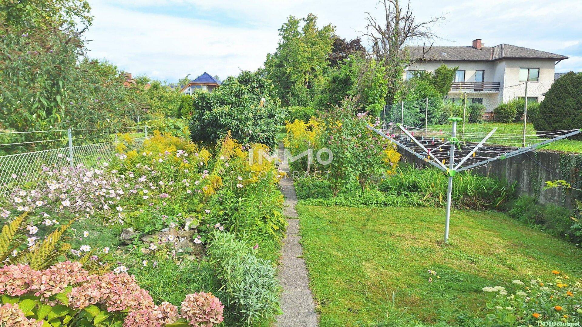 Geräumiges Mehrfamilienhaus mit großem Garten, sowie ehemaligen kleinen Geschäftslokal neben Bahnhof - Ansicht 3