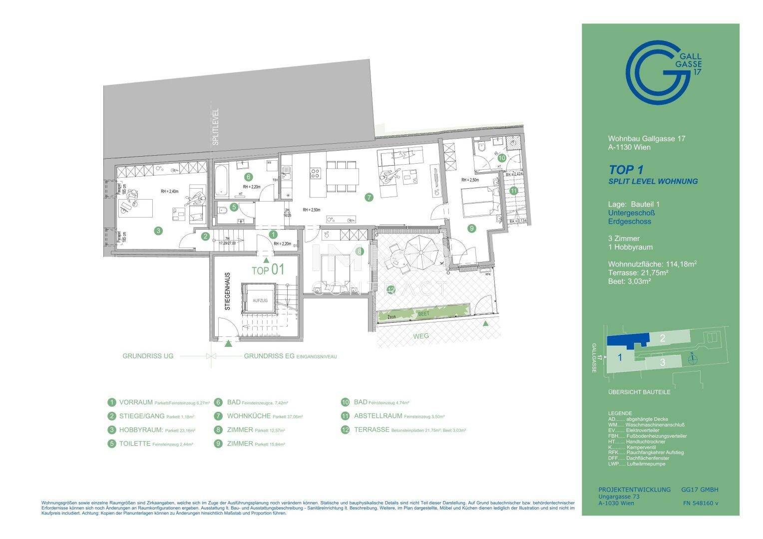 Farbiger Grundriss einer Split-Level-Wohnung mit Terrasse, Hobbyraum und klarer Raumaufteilung.