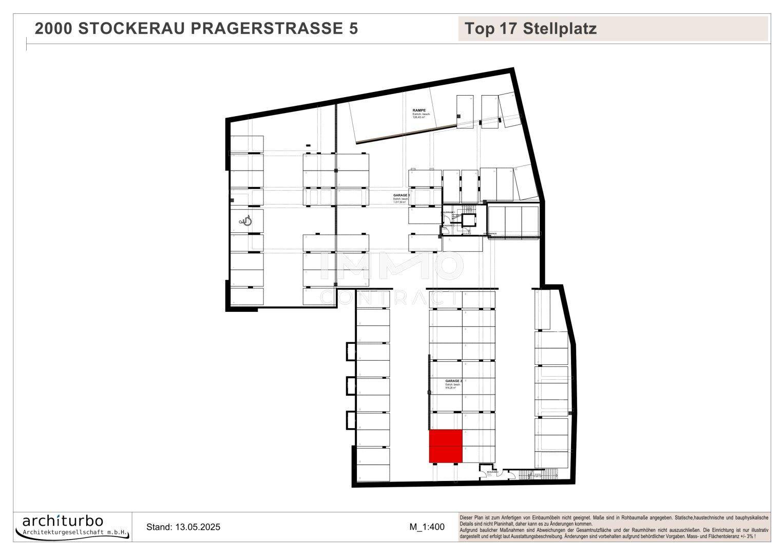 Grundrissplan einer Tiefgarage mit mehreren Stellplätzen für Fahrzeuge.