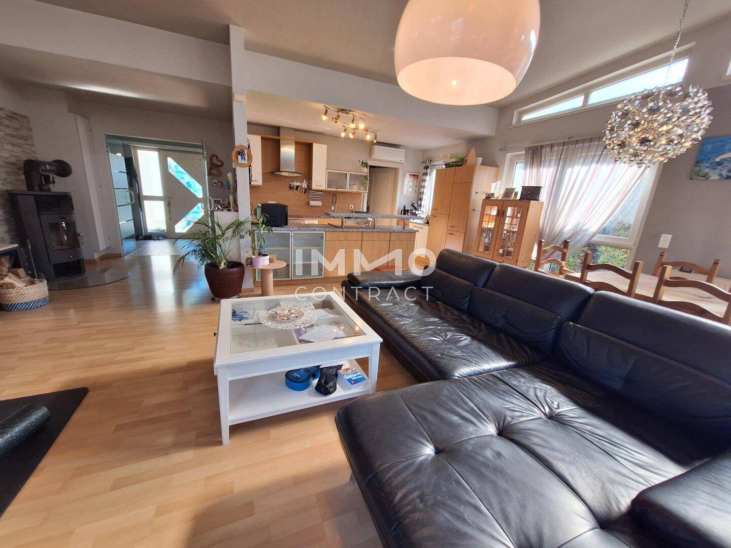 Modernes Einfamilienhaus im Bungalow- Stil in Raasdorf - Ansicht 4