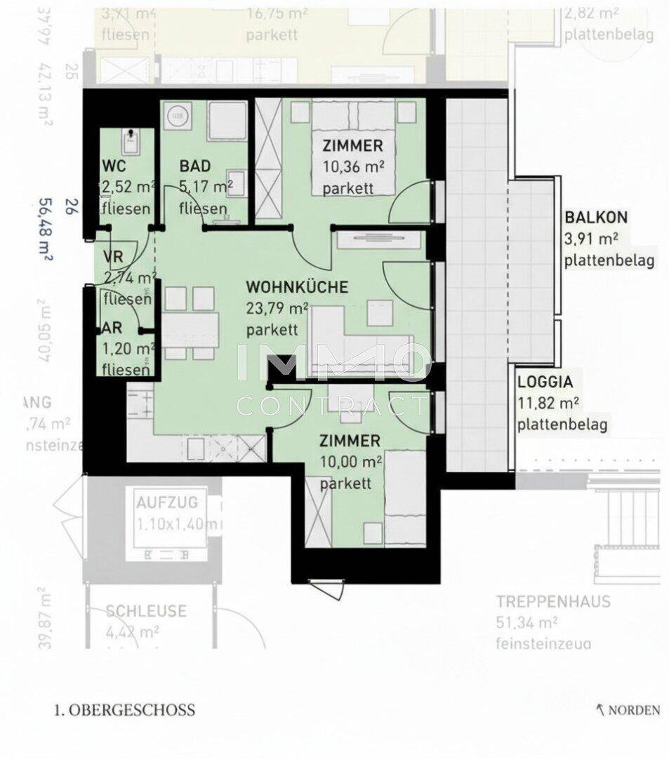 Grundriss des 1. Obergeschosses mit Wohnküche, zwei Zimmern, Bad und Balkon.