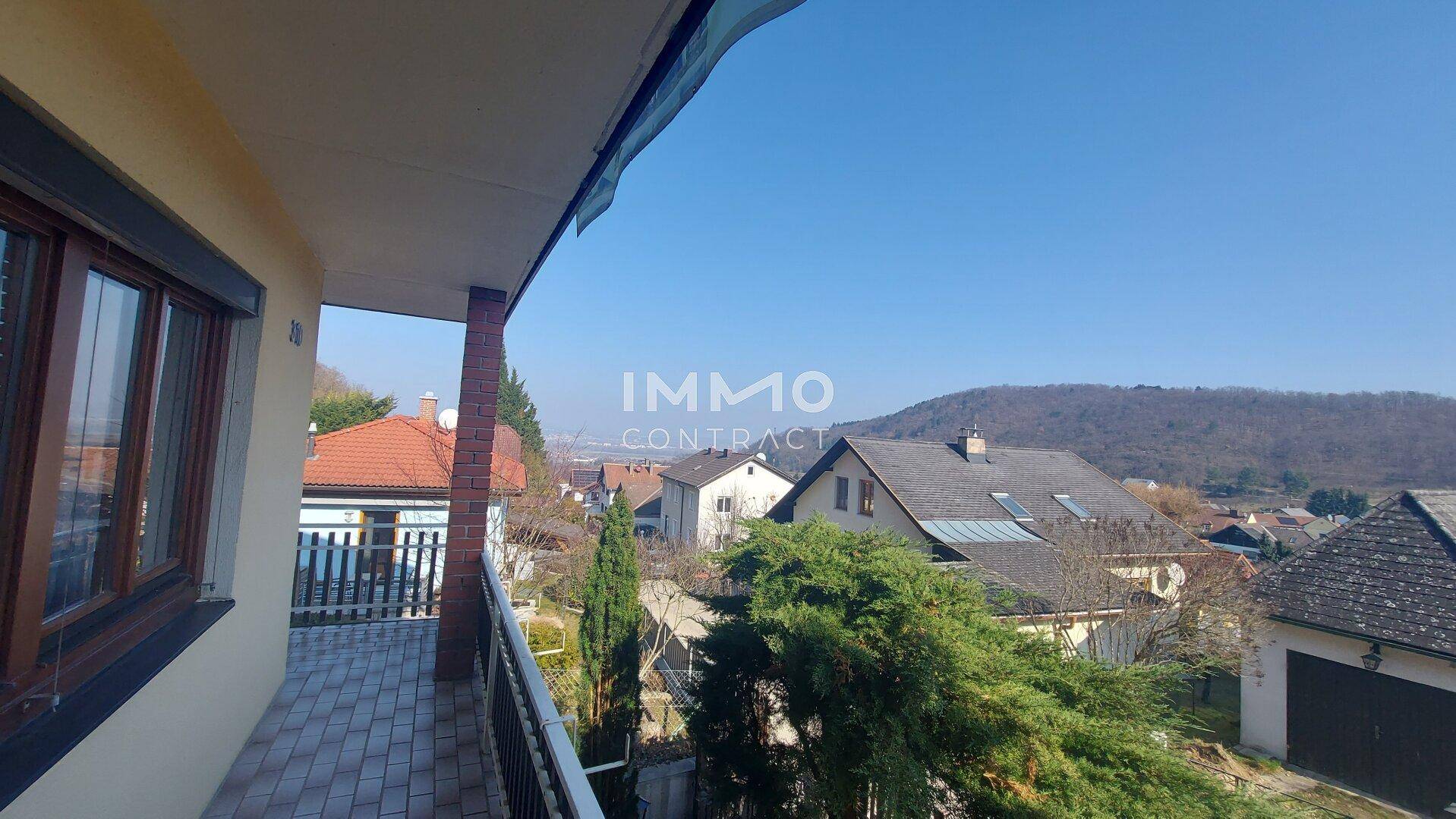 MEHRFAMILIENHAUS IN FURTH BEI GÖTTWEIG! – další