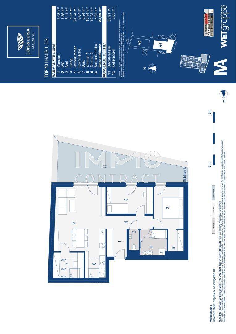 Grundrissplan für eine Wohnung mit drei Zimmern und einem Balkon.