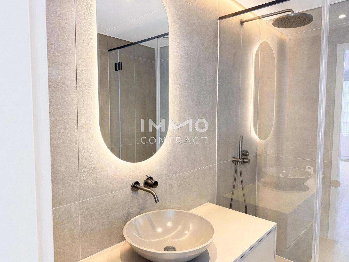 DANUBEFLATS: Premium Living - Edle 2-Zimmer-Wohnung in 40. Stock – pohled 6