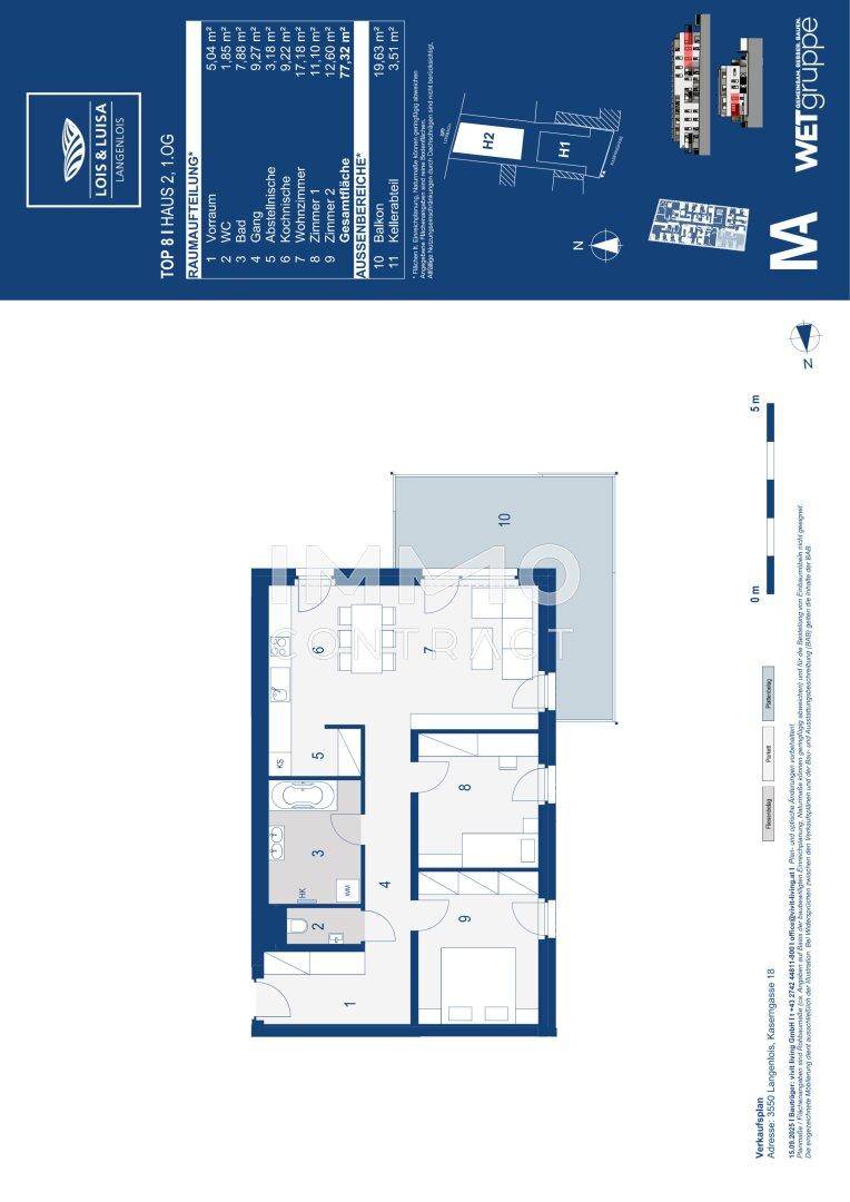 Grundrissplan der Wohnung Top 81 mit offener Raumaufteilung, zwei Bädern und Balkonzugang.