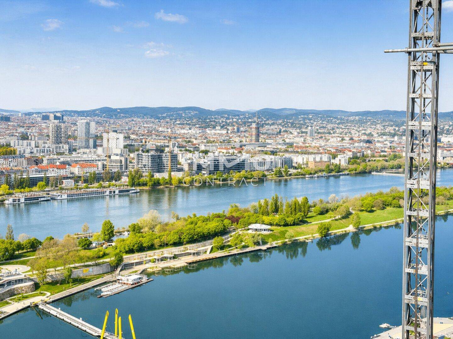 Prater, Stephansdom &amp; Donau: Exklusive Eckresidenz mit unverbaubarem Fernblick. DC2 Tower - Mehr