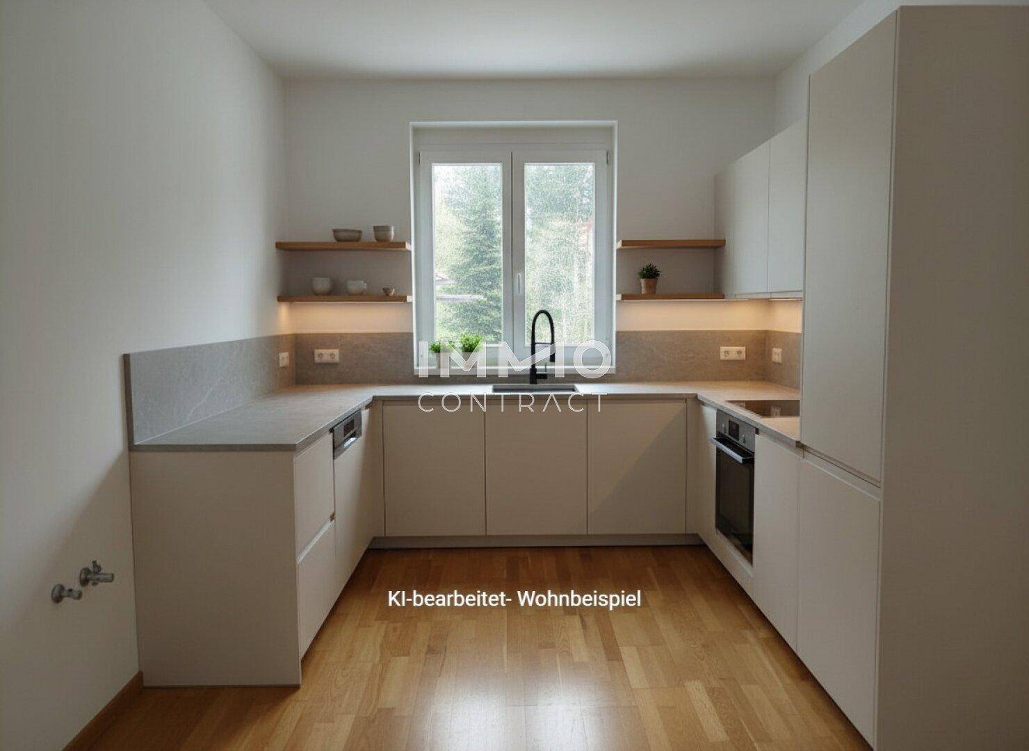 Moderne Einbauküche mit hellen Fronten, integrierten Geräten und Fenster.