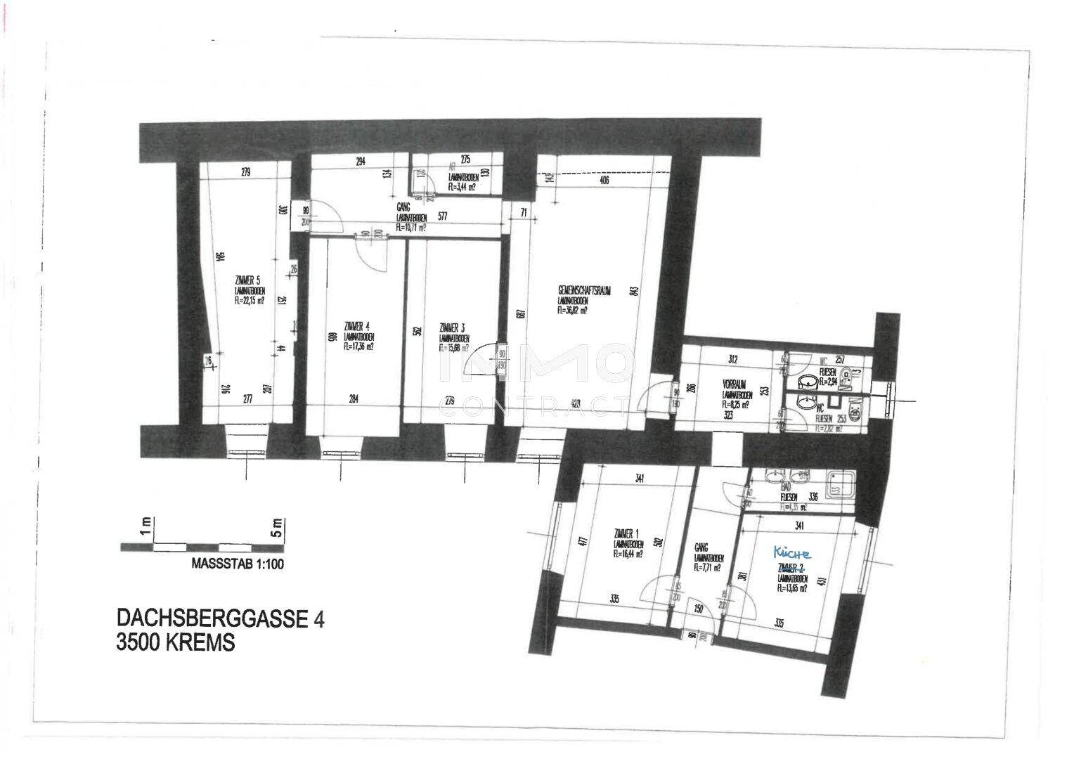 Grundrissplan der Wohnung mit Raumaufteilung und Maßen.