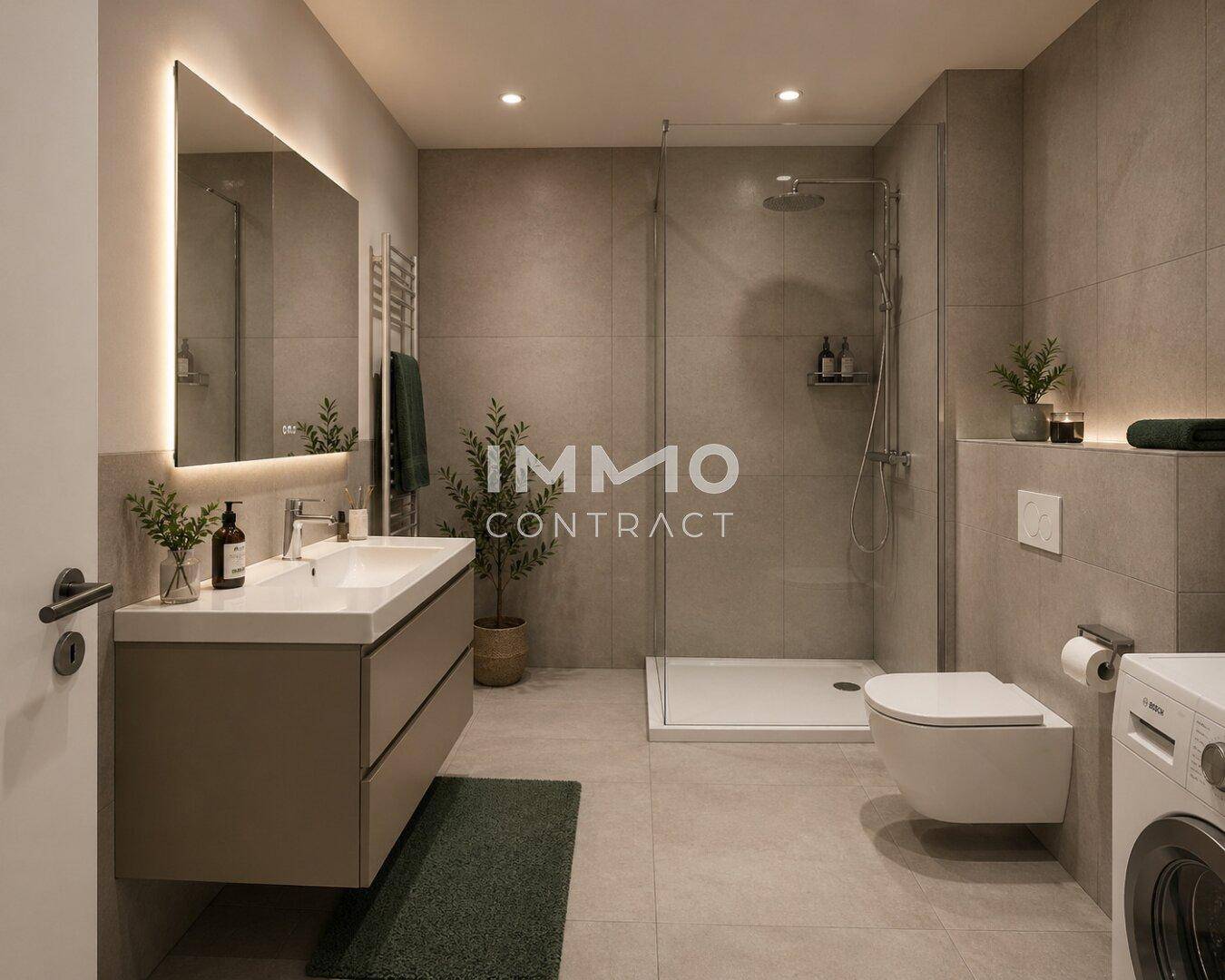 Modernes Badezimmer mit großer begehbarer Dusche, Doppelwaschbecken und beheiztem Handtuchhalter.