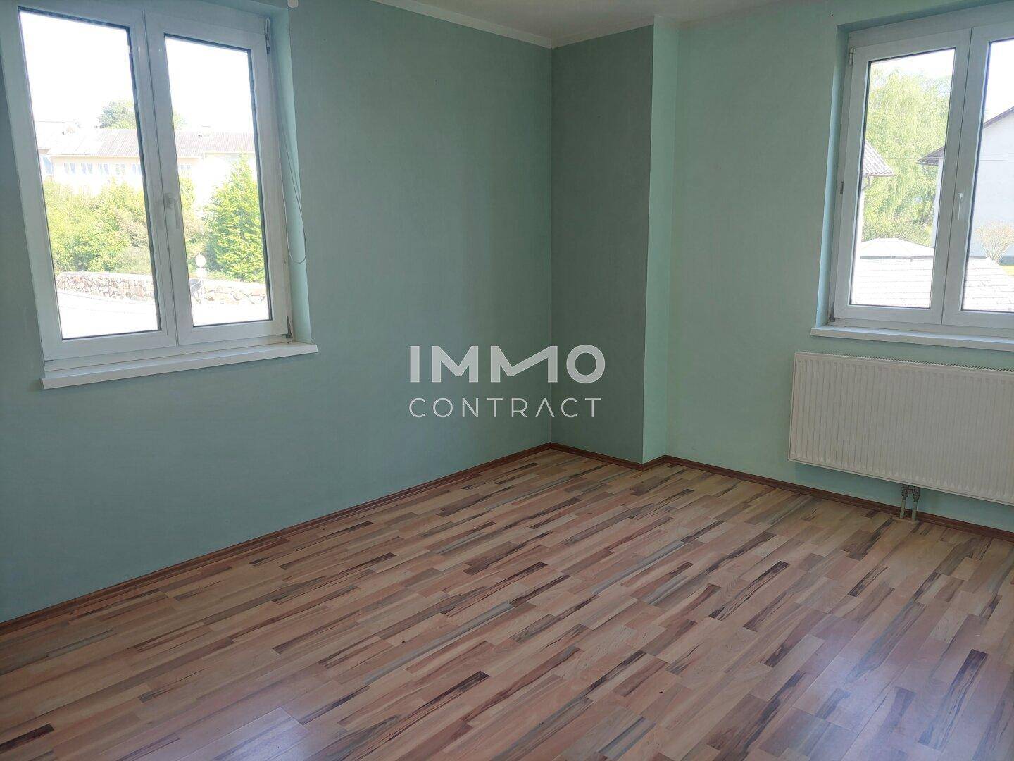 Attraktive 3-Zimmer-Wohnung mit Balkon und Stellplatz in St. Leonhard am Forst - förderbar - Mehr
