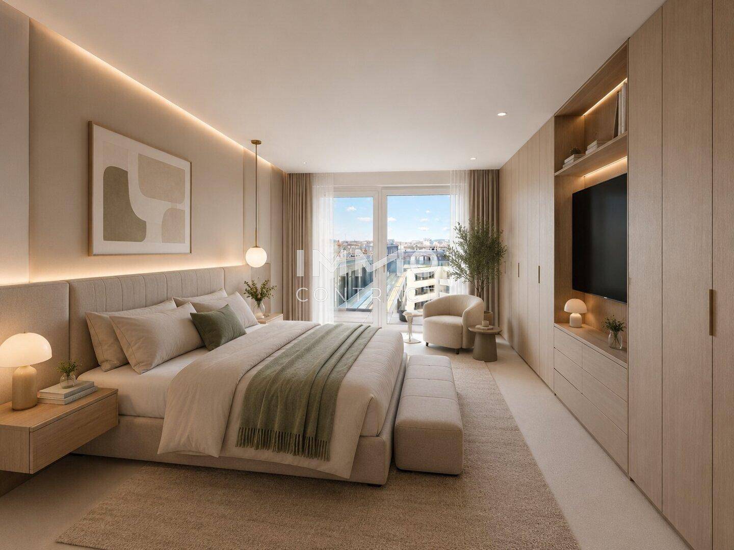 Elegantes Schlafzimmer mit Doppelbett, Einbauschränken und indirekter Beleuchtung.