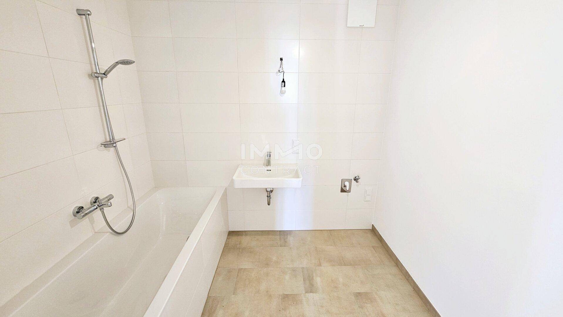 Grünblick und doch zentral: Helle 3-Zimmer-Wohnung mit Balkon m Erstbezug - Provisionsfrei! - Ansicht 6