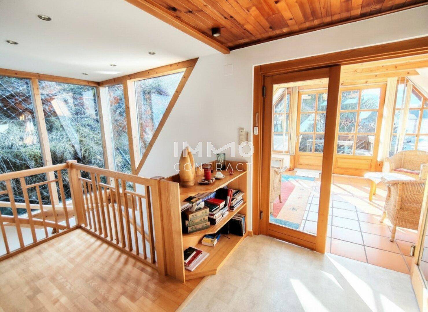 Naturparadies mit Panoramablick - Gepflegtes Einfamilienhaus mit großem Grundstück und Wintergarten - Ansicht 4