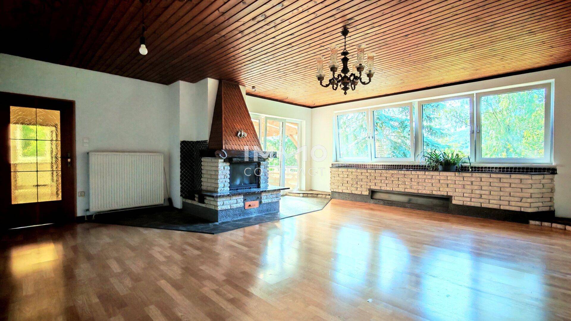 Einfamilienhaus in traumhafter Südhanglage am Waldrand mit 1.743 m² Grundstück &amp; Panoramablick – pohled 2