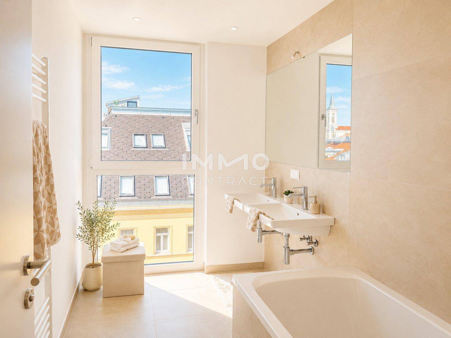 Modernes Badezimmer mit Doppelwaschbecken, Badewanne, großem Fenster und beigefarbenen Fliesen.