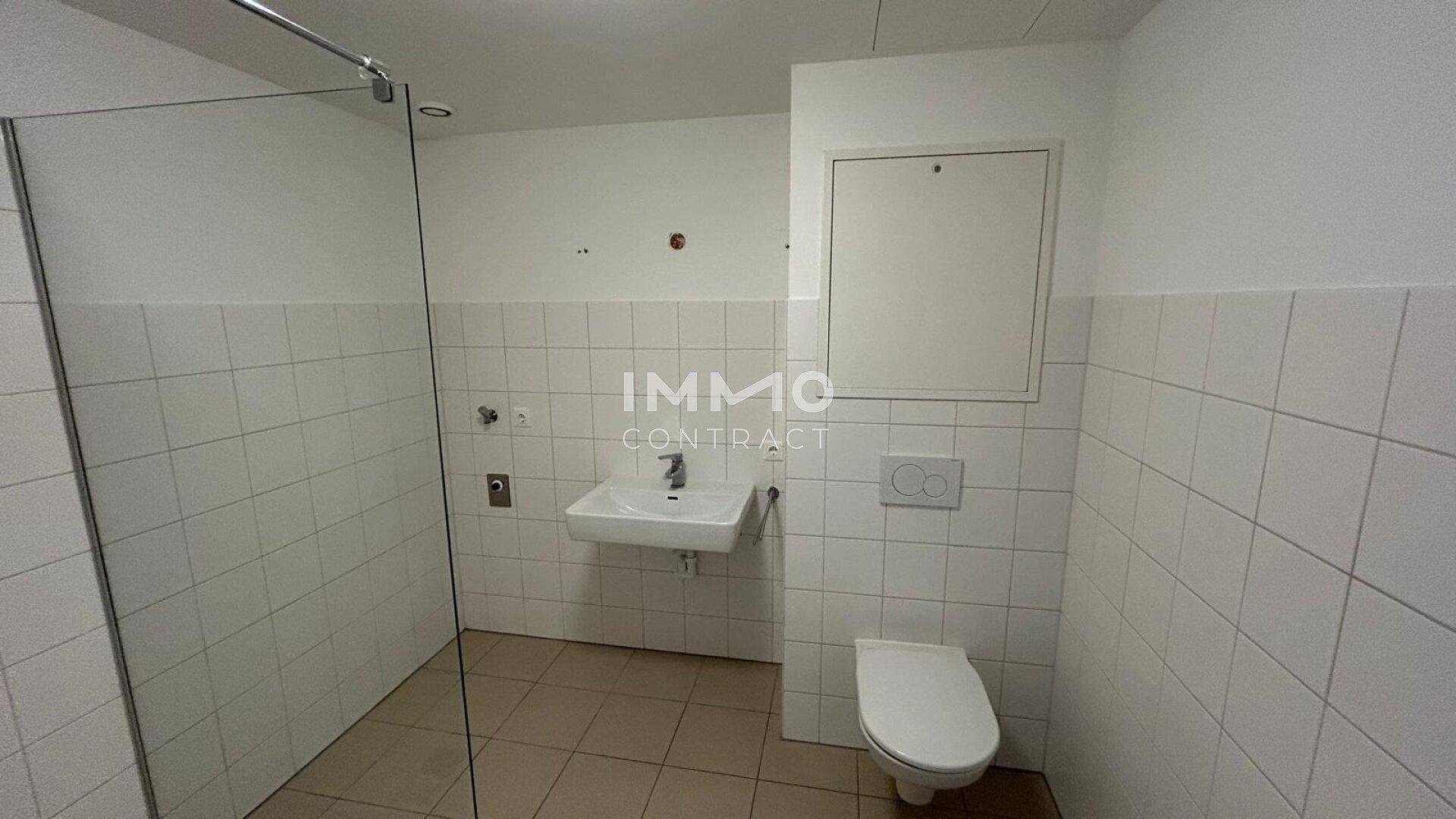 Großzügige barrierefreie 2-Zimmer Wohnung mit voll ausgestatteter Küche und Badezimmer - Ansicht 6