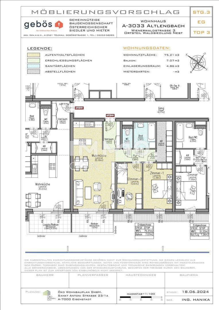 Detaillierter Grundriss einer Wohnung mit drei Zimmern und Balkon.