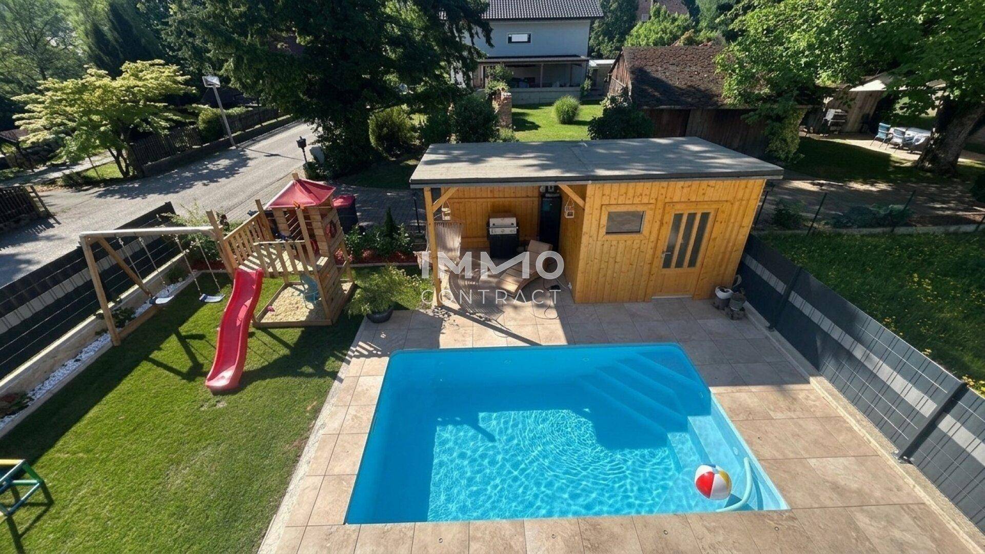 Neuwertige Eckdoppelhaushälfte mit Pool und 10 KV Photovoltaikanlage - Ansicht 5