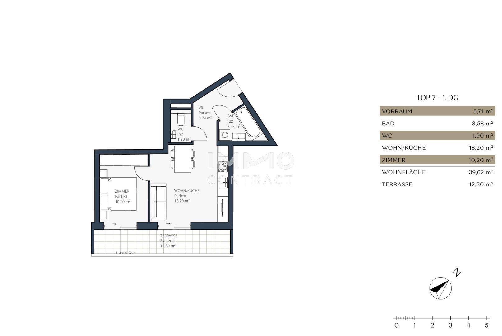 Grundriss der Wohnung TOP 7 im Dachgeschoss mit Terrasse und offenem Wohnbereich.