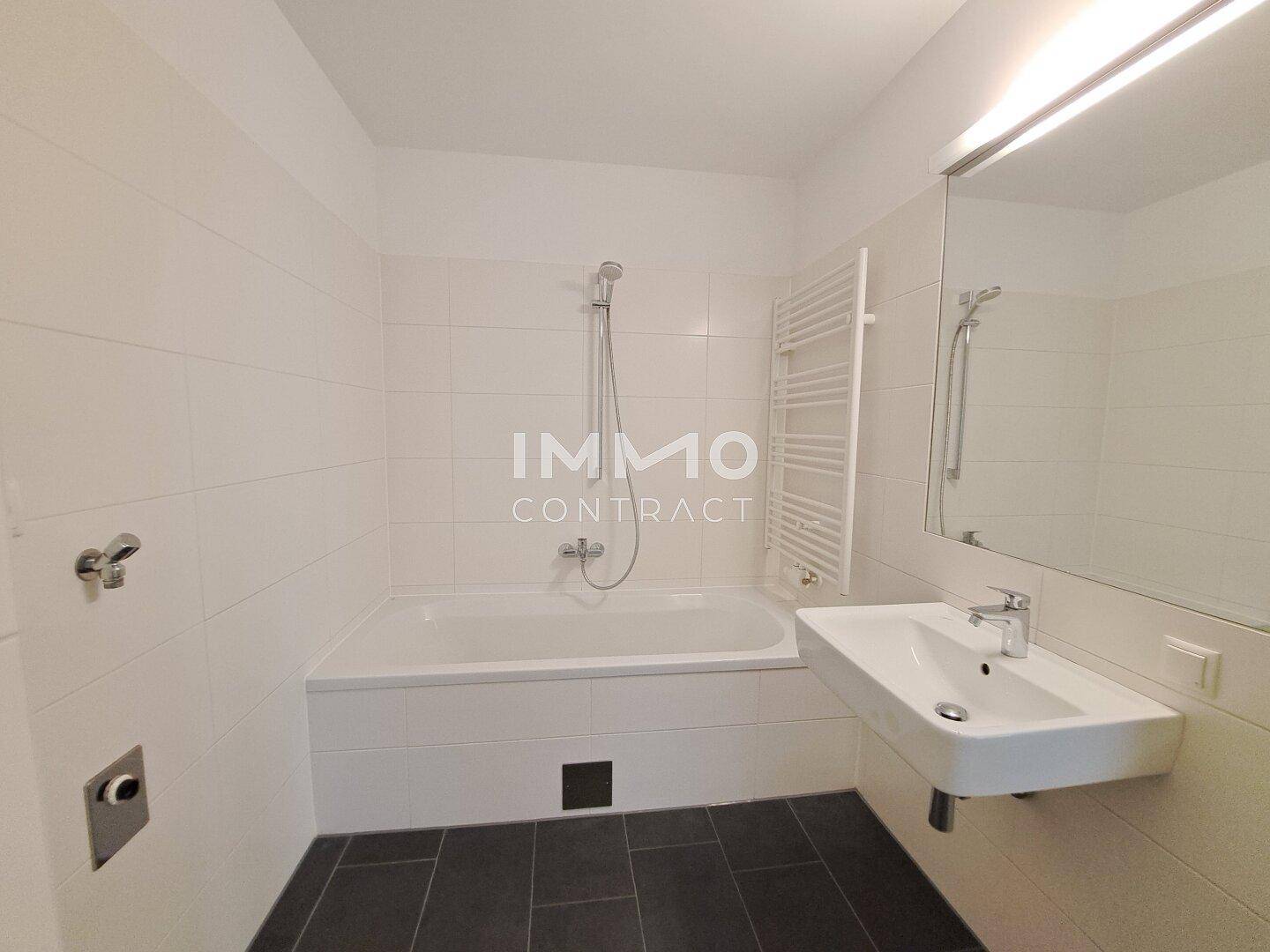 Neuwertige 2-Zimer Wohnung in der Idlhofgasse 48 Top 24 - Widok 5