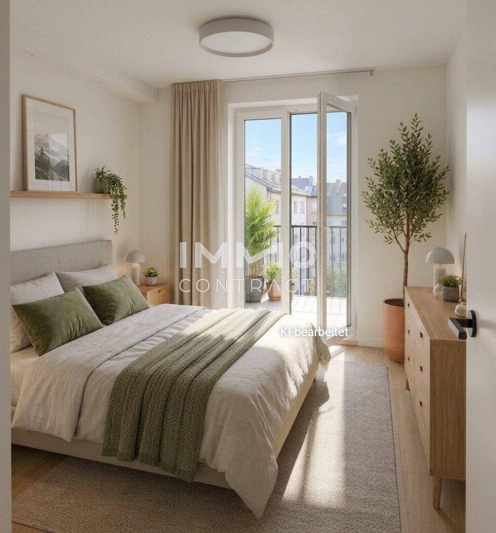 Helles Schlafzimmer mit Doppelbett, Kommode und direktem Zugang zum Balkon.