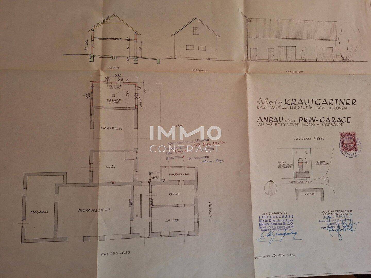 Detaillierter historischer Grundrissplan mit Anbau einer PKW-Garage und weiteren Räumen, gezeichnet auf Papier.