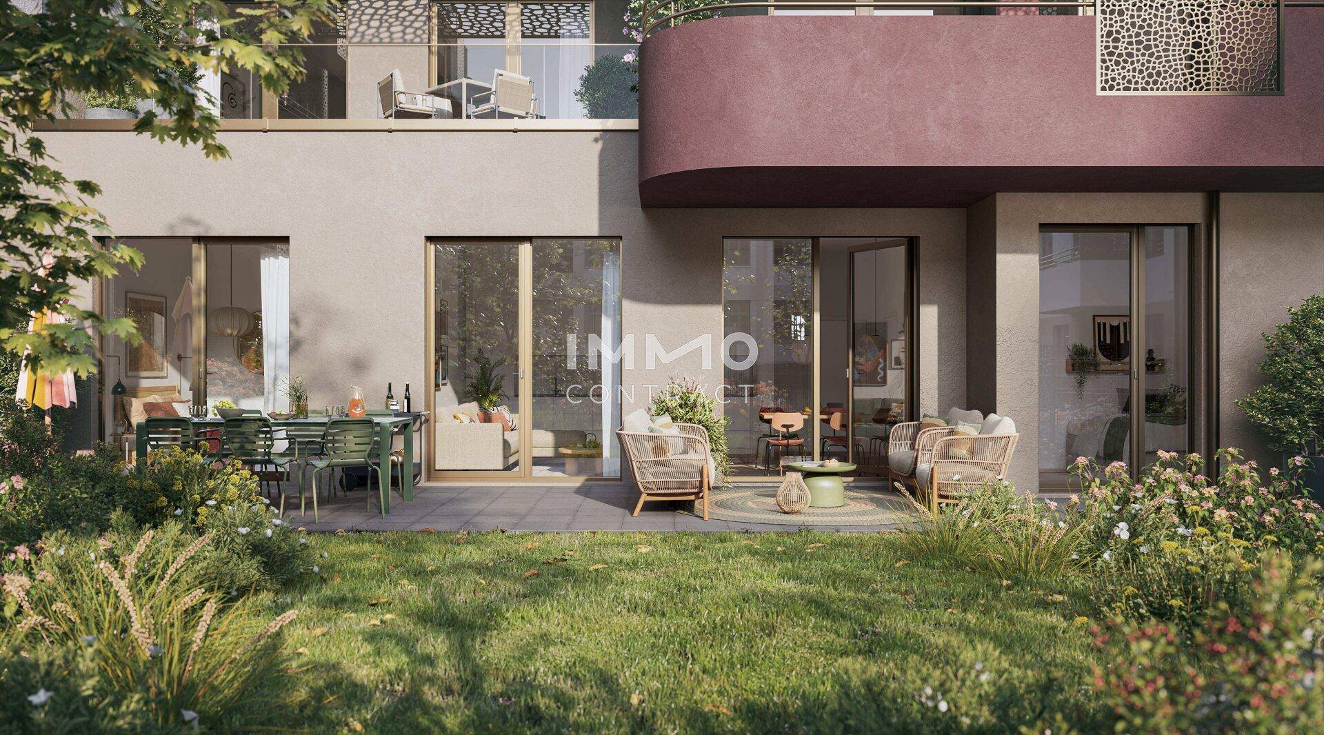 Erdgeschosswohnung mit privatem Garten und möblierter Terrasse, ideal für entspannte Stunden im Freien.